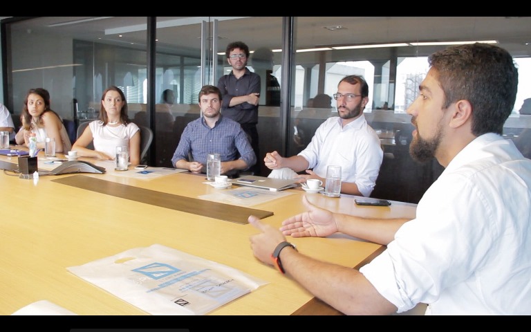 Alexandre "Bio" Veiga e Felipe Ninni, da Inseed (os dois à dir.) falaram sobre as startups brasileiras. Foto: Leonardo Mattos Guerra